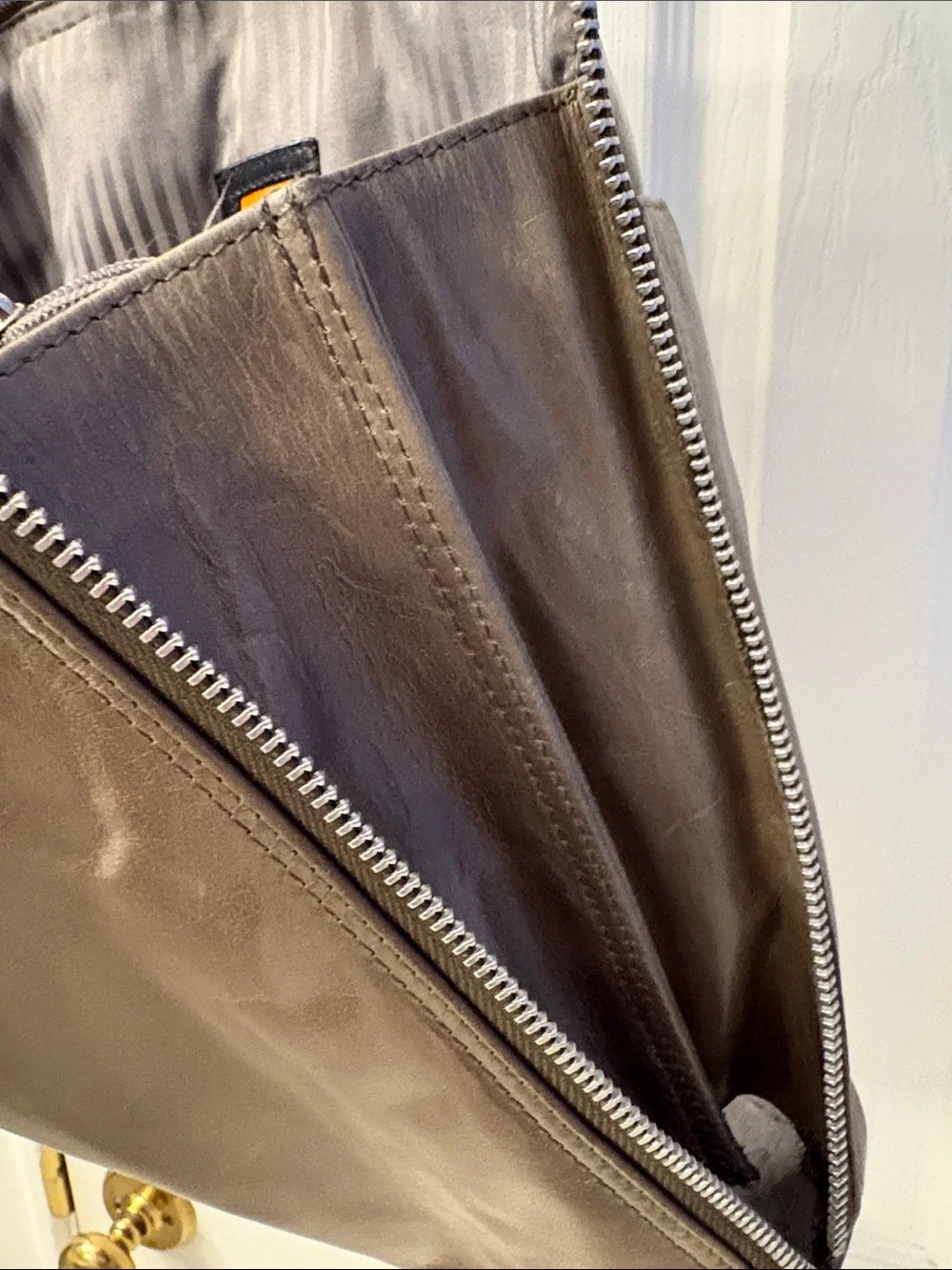 Latico Classic Warm Green/Brown Leather Tote Bag - unisex
